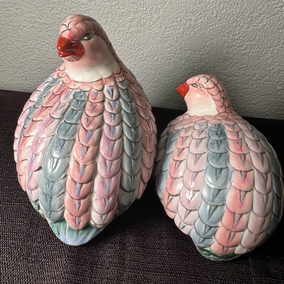 Vintage Pair of Ceramic Quail Figurines Hand Painted Pink & Blue Accents - Picture 1 of 9
